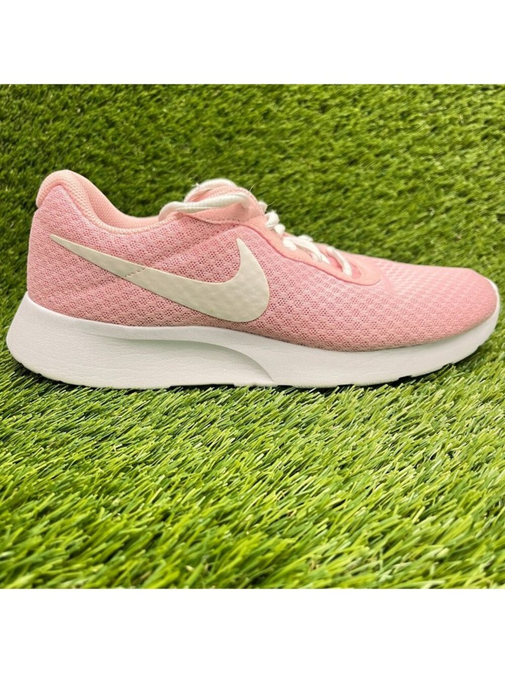 Nike Tanjun Womens Size 7.5 Pink White Athletic Running Walking Shoes Sneakers